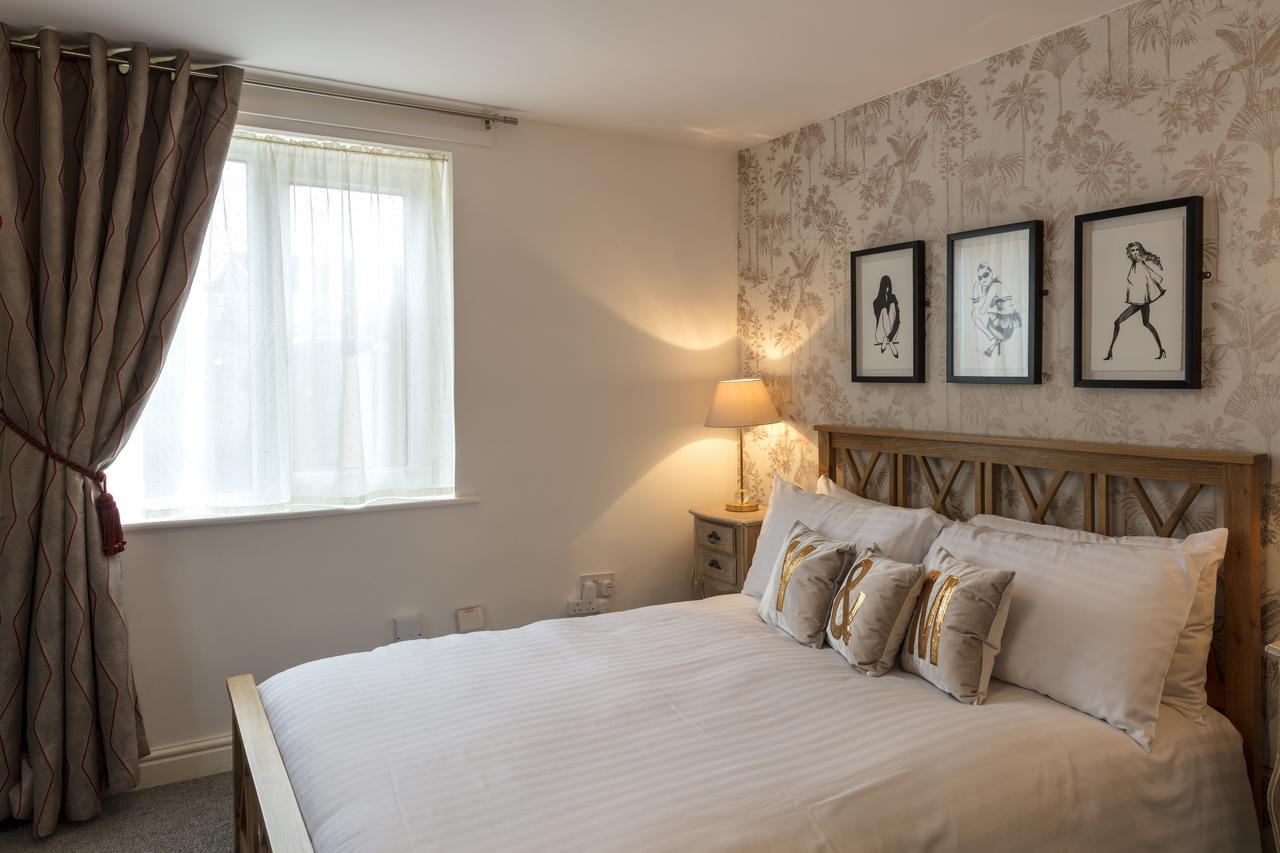 River Court Apartments Lets CBG Eksteriør billede