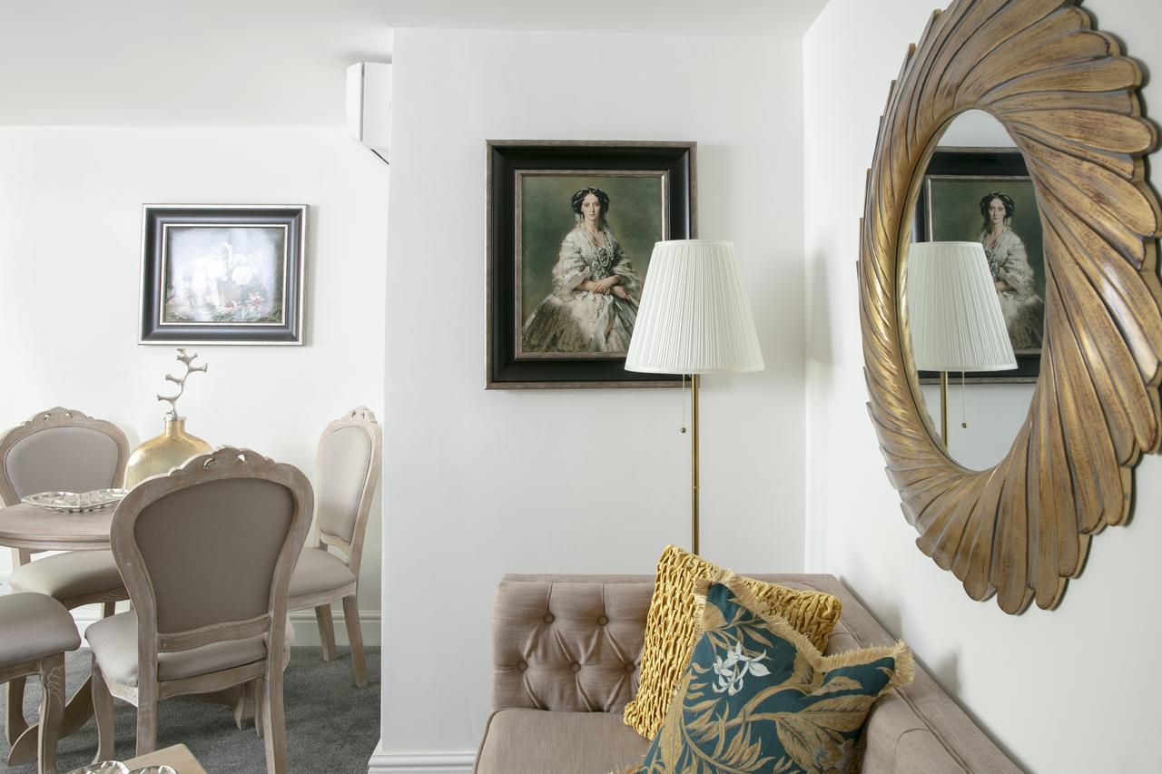 River Court Apartments Lets CBG Eksteriør billede