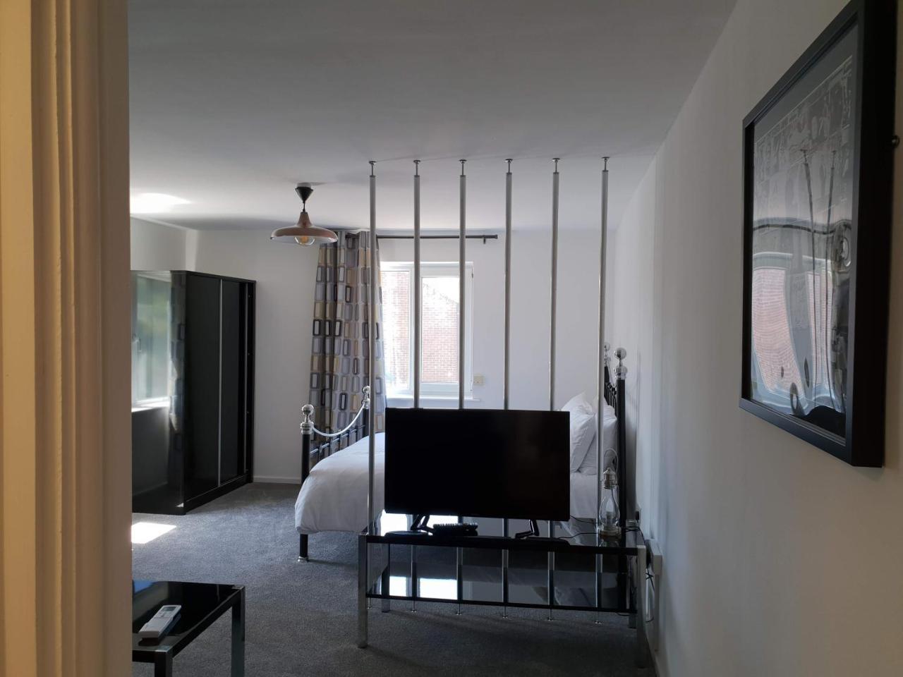 River Court Apartments Lets CBG Eksteriør billede