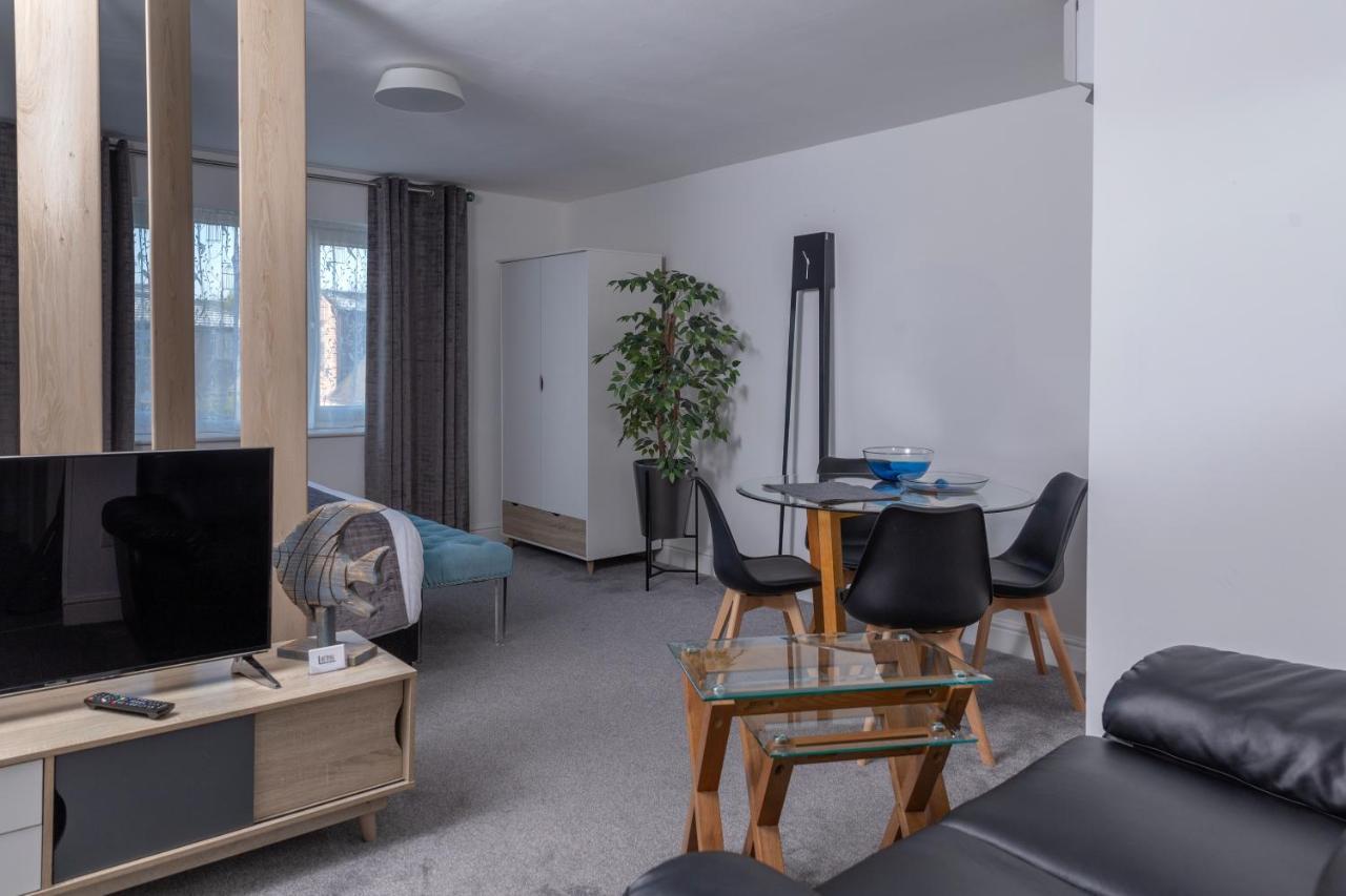 River Court Apartments Lets CBG Eksteriør billede